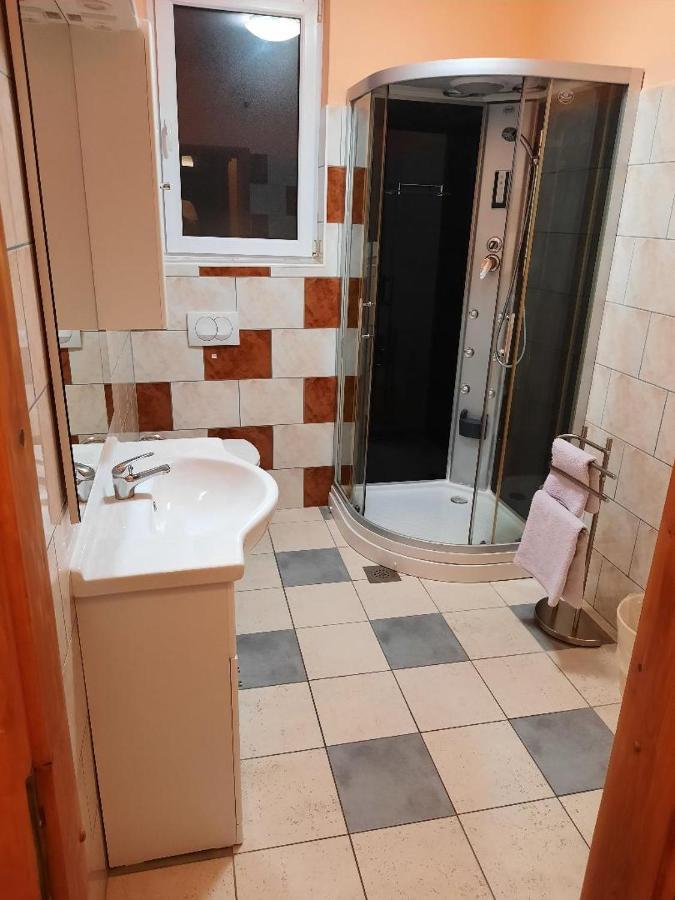 Holiday Home Villa Marin Stanici Kültér fotó