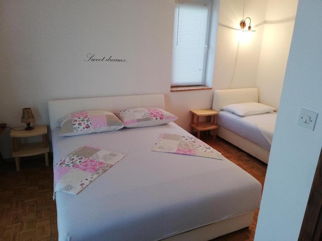 Holiday Home Villa Marin Stanici Kültér fotó
